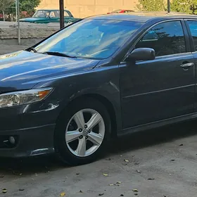 Toyota Camry 2011