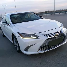 Lexus ES 350 2020