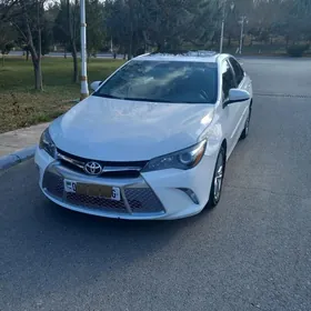 Toyota Camry 2017