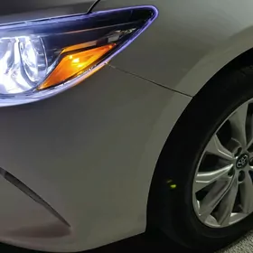 Toyota Camry 2017