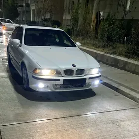 BMW E39 2002