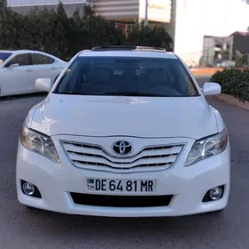 Toyota Camry 2010