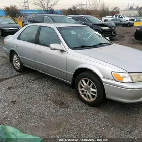 Toyota Camry 2001