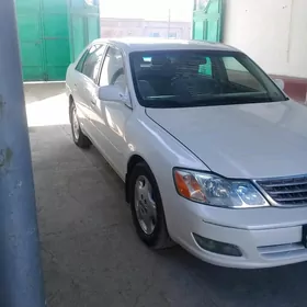 Toyota Avalon 2000