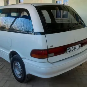 Toyota Previa 1993