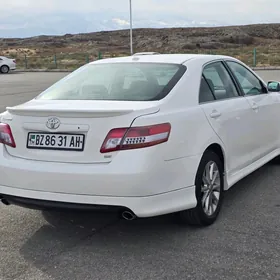 Toyota Camry 2011