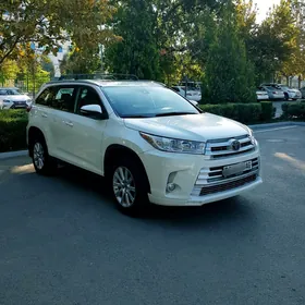 Toyota Highlander 2019