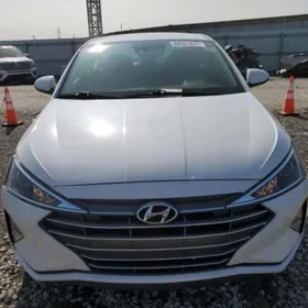 Hyundai Elantra 2020