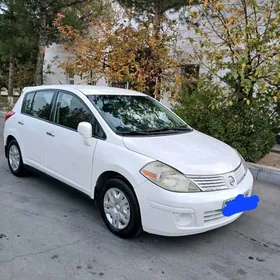 Nissan Versa 2010