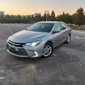 Toyota Camry 2017