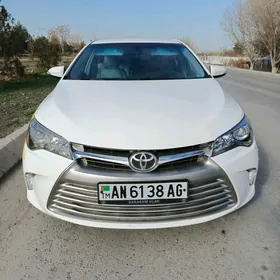 Toyota Camry 2016