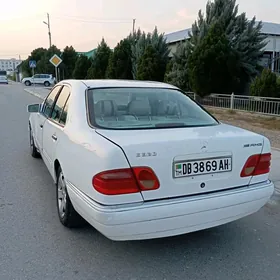 Mercedes-Benz E320 1999