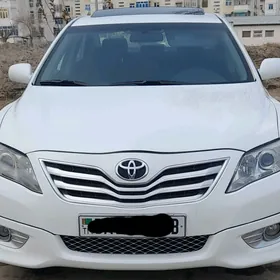 Toyota Camry 2010