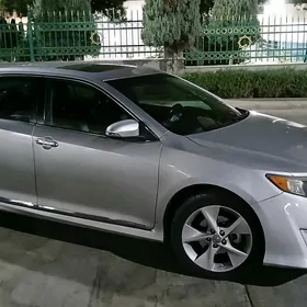 Toyota Camry 2013