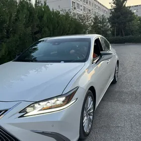 Lexus ES 350 2021