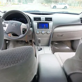 Toyota Camry 2010