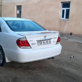 Toyota Camry 2004