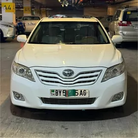 Toyota Camry 2011