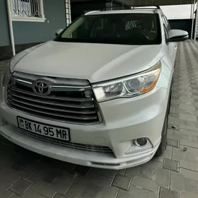 Toyota Highlander 2016