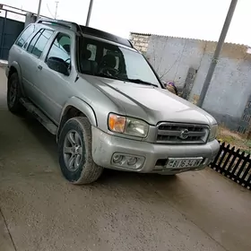 Nissan Pathfinder 2004