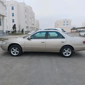 Toyota Camry 1999