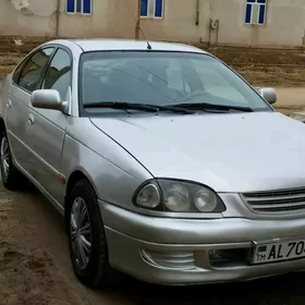 Toyota Avensis 1999