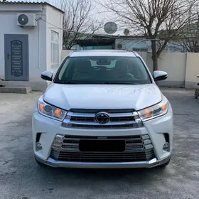 Toyota Highlander 2019