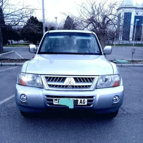 Mitsubishi Pajero 2007