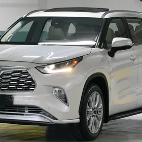 Toyota Highlander 2020