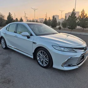 Toyota Camry 2022