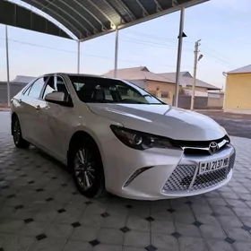 Toyota Camry 2016