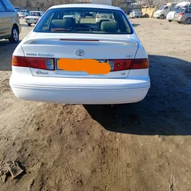 Toyota Camry 2001