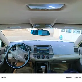 Toyota Camry 2003