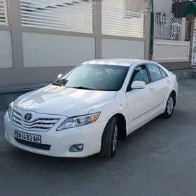 Toyota Camry 2011