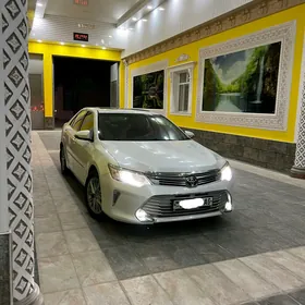 Toyota Camry 2016