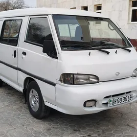 Toyota Hiace 2000