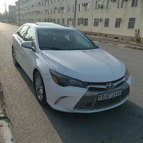 Toyota Camry 2016