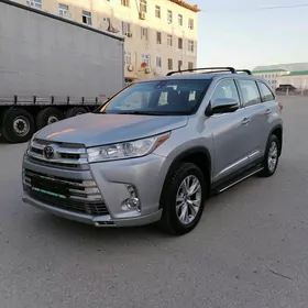 Toyota Highlander 2019