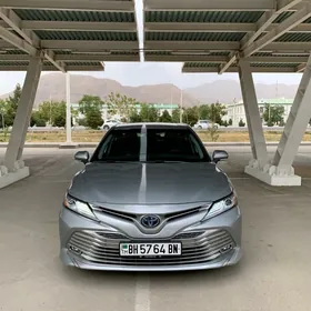 Toyota Camry 2019