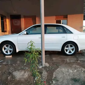 Toyota Avalon 2002