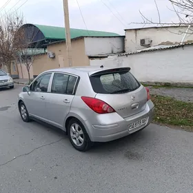 Nissan Versa 2009