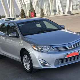 Toyota Camry 2013