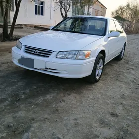 Toyota Camry 2000