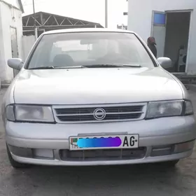 Nissan Bluebird 1997