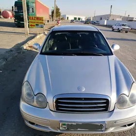 Hyundai Sonata 2004