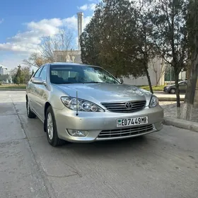 Toyota Camry 2004