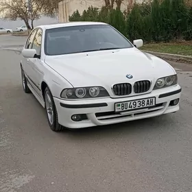 BMW E39 2001