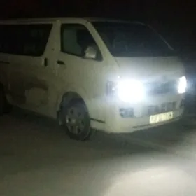 Toyota Hiace 2007