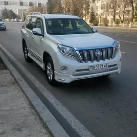 Toyota Land Cruiser Prado 2015