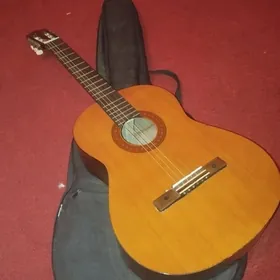 Gitara orginal YAMAHA